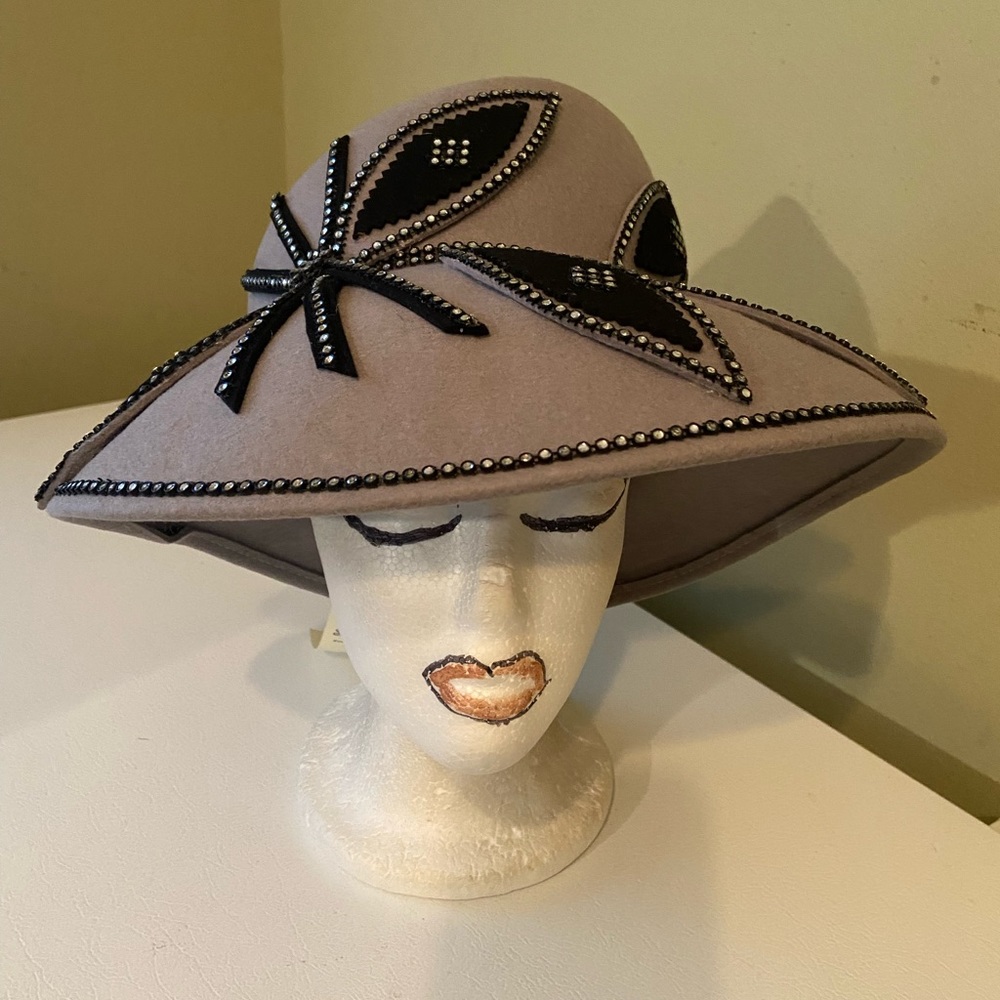 NWT GREY CHURCH DRESS HAT by SWAN